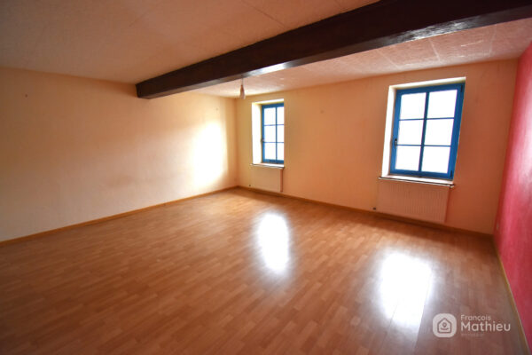Châtillon-sur-Chalaronne - Immeuble 4 pièces