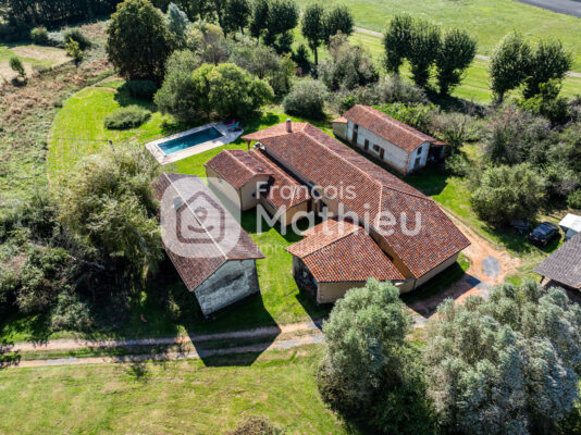 Châtillon-sur-Chalaronne - Propriete 7 pièces