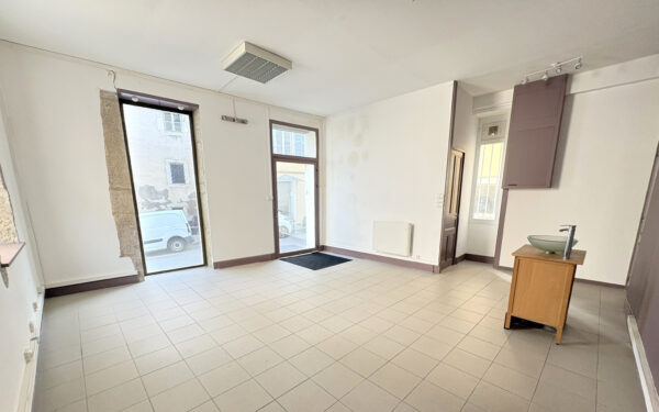 Bourg-en-Bresse - Local Professionnel pièce