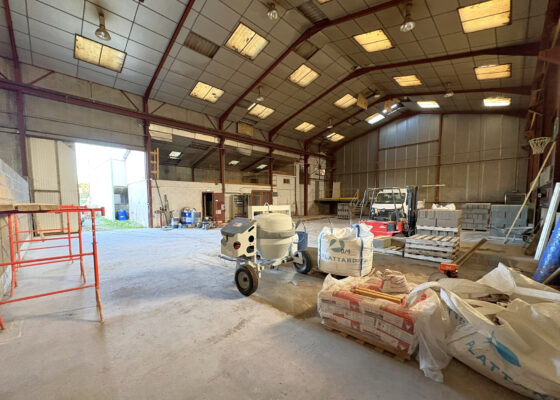 Châtillon-sur-Chalaronne - Local D'activité pièce