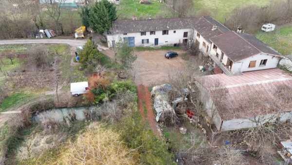 Corcelles-en-Beaujolais - Ferme pièces
