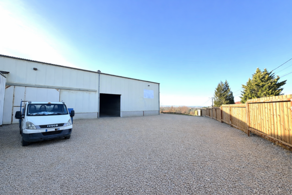 Châtillon-sur-Chalaronne - Local D'activité pièce