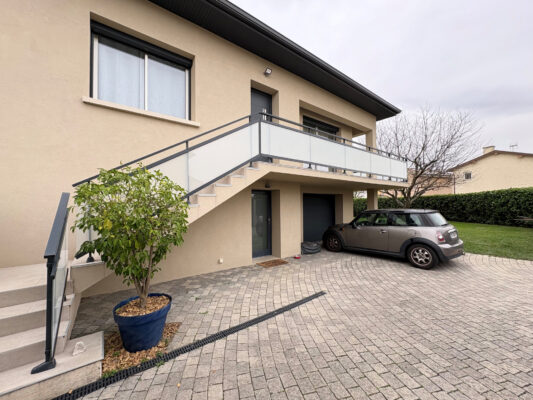 Mionnay - Maison pièces