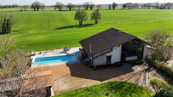 Saint-Julien-sur-Veyle - Ferme pièces