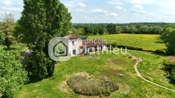 Châtillon-sur-Chalaronne - Maison pièces