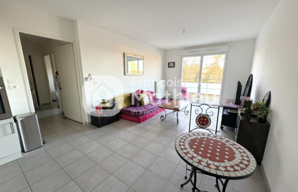 Saint-André-de-Corcy - Appartement pièces