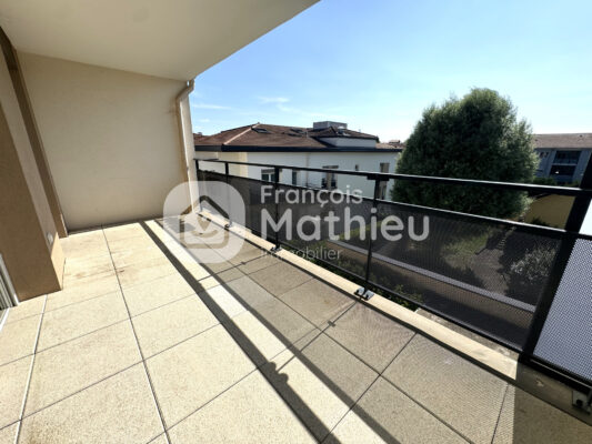 Mionnay - Appartement pièces