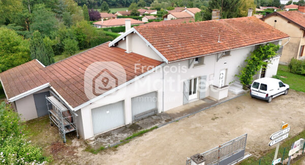 Saint-Nizier-le-Désert - Maison pièces