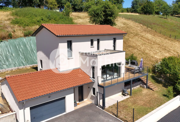 Châtillon-sur-Chalaronne - Maison pièces