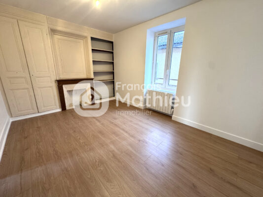 Salles-Arbuissonnas-en-Beaujolais - Appartement pièces