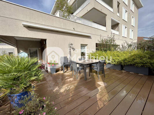 Châtillon-sur-Chalaronne - Rez De Jardin pièces