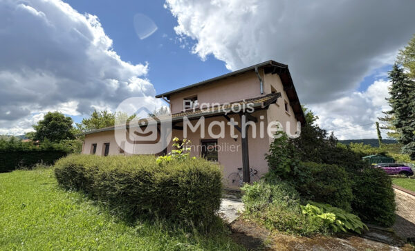 Ambérieu-en-Bugey - Maison pièces