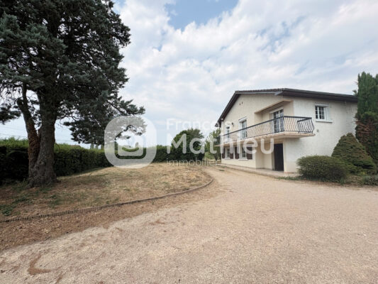 Ambérieux-en-Dombes - Maison pièces
