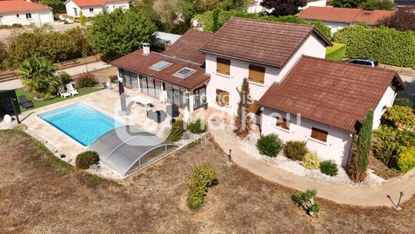 Blyes - Maison pièces