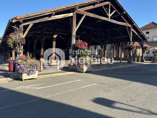 Châtillon-sur-Chalaronne - Local Commercial pièce